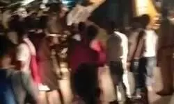 рд╢рд╡ рдпрд╛рддреНрд░рд╛ рдмрдиреА рдорд╛рддрдо рдХрд╛ рд╕рдмрдм: рдЪрдВрджреМрд▓реА рдореЗрдВ рдЯреНрд░рдХ-рдЯреНрд░реИрдХреНрдЯрд░ рдХреА рдЯрдХреНрдХрд░ рдореЗрдВ рдореБрдЦрд┐рдпрд╛ рдХреА рдореМрдд, рдХрдИ рдЧрдВрднреАрд░ рд╢рд╡ рдпрд╛рддреНрд░рд╛ рдмрдиреА рдорд╛рддрдо рдХрд╛ рд╕рдмрдм: рдЪрдВрджреМрд▓реА рдореЗрдВ рдЯреНрд░рдХ-рдЯреНрд░реИрдХреНрдЯрд░ рдХреА рдЯрдХреНрдХрд░ рдореЗрдВ рдореБрдЦрд┐рдпрд╛ рдХреА рдореМрдд, рдХрдИ рдЧрдВрднреАрд░