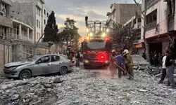 इजराइल-ईरान के बीच भीषण जंग जारी, तेहरान में रक्षा मंत्रालय की इमारत और न्यूक्लियर हेडक्वार्टर ध्वस्त इजराइल-ईरान के बीच भीषण जंग जारी, तेहरान में रक्षा मंत्रालय की इमारत और न्यूक्लियर हेडक्वार्टर ध्वस्त