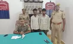 इलिया पुलिस की बड़ी कार्रवाई: अंतरजनपदीय गौ-तस्कर गिरफ्तार, असलहा-कारतूस के साथ पिकअप बरामद