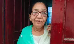 मैं यहीं मरुंगी कहीं नहीं जाऊंगी… 63 साल से भारत में रह रही फरहत, अब भेजा जा रहा पाकिस्तान मैं यहीं मरुंगी कहीं नहीं जाऊंगी… 63 साल से भारत में रह रही फरहत, अब भेजा जा रहा पाकिस्तान