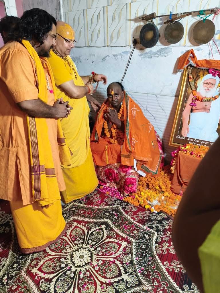 रामदूत हनुमतधाम मंदिर के महंत बनाए गए जयनारायण दास रामदूत हनुमतधाम मंदिर के महंत बनाए गए जयनारायण दास