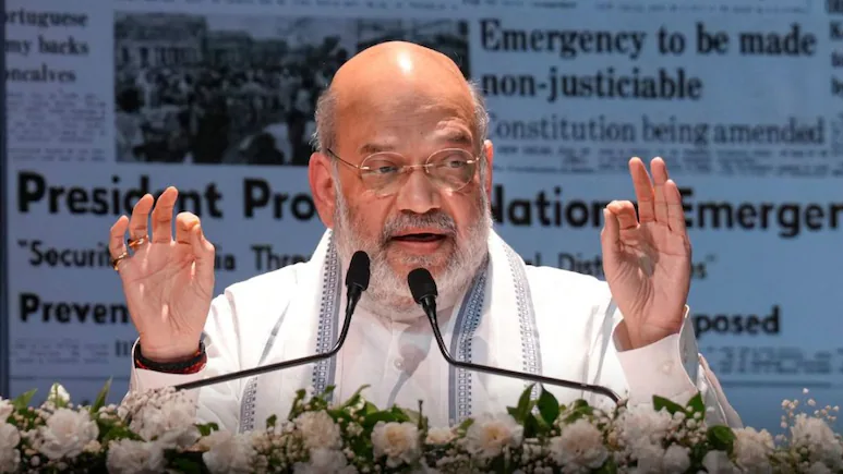 आपातकाल में देश ने तानाशाही का दर्द झेला : इमरजेंसी के 50 साल पर अमित शाह आपातकाल में देश ने तानाशाही का दर्द झेला : इमरजेंसी के 50 साल पर अमित शाह