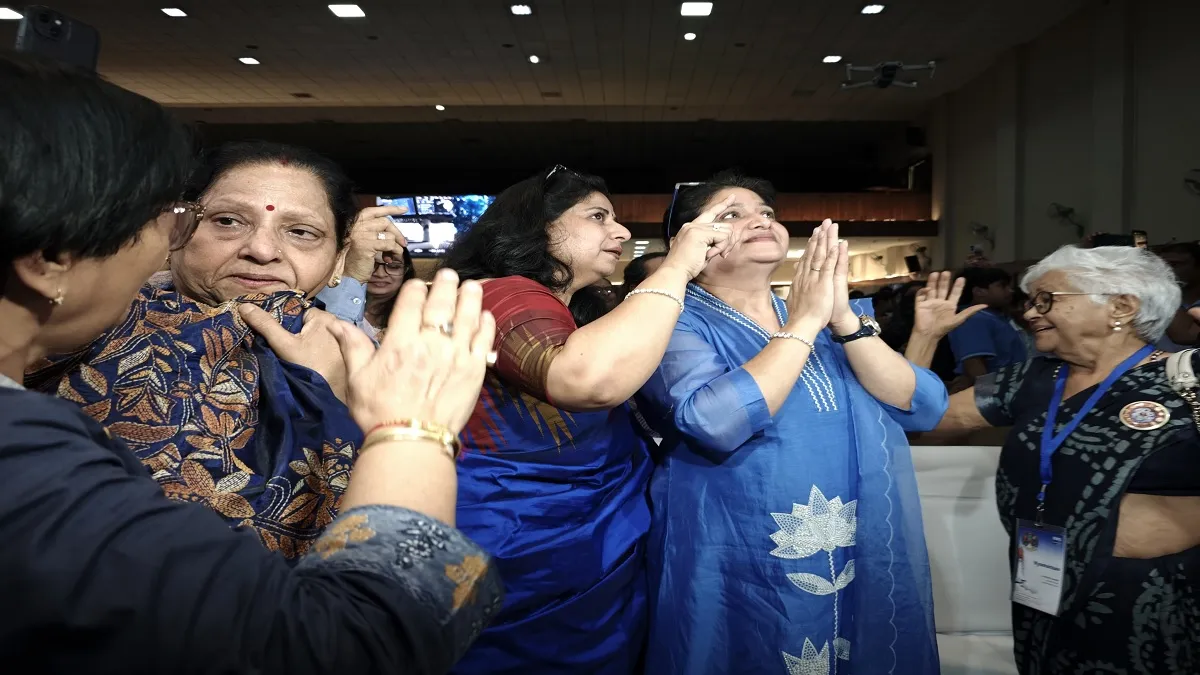 Axiom-4 मिशन पर लखनऊ के शुभांशु शुक्ला की सफलतापूर्वक उड़ान के बाद मां हो गईं काफी भावुक Axiom-4 मिशन पर लखनऊ के शुभांशु शुक्ला की सफलतापूर्वक उड़ान के बाद मां हो गईं काफी भावुक