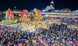 सज गए रथ, भगवान जगन्नाथ तैयार... अब बस शाम 4 बजे का इंतजार, पुरी पहुंचे लाखों में श्रद्धालु