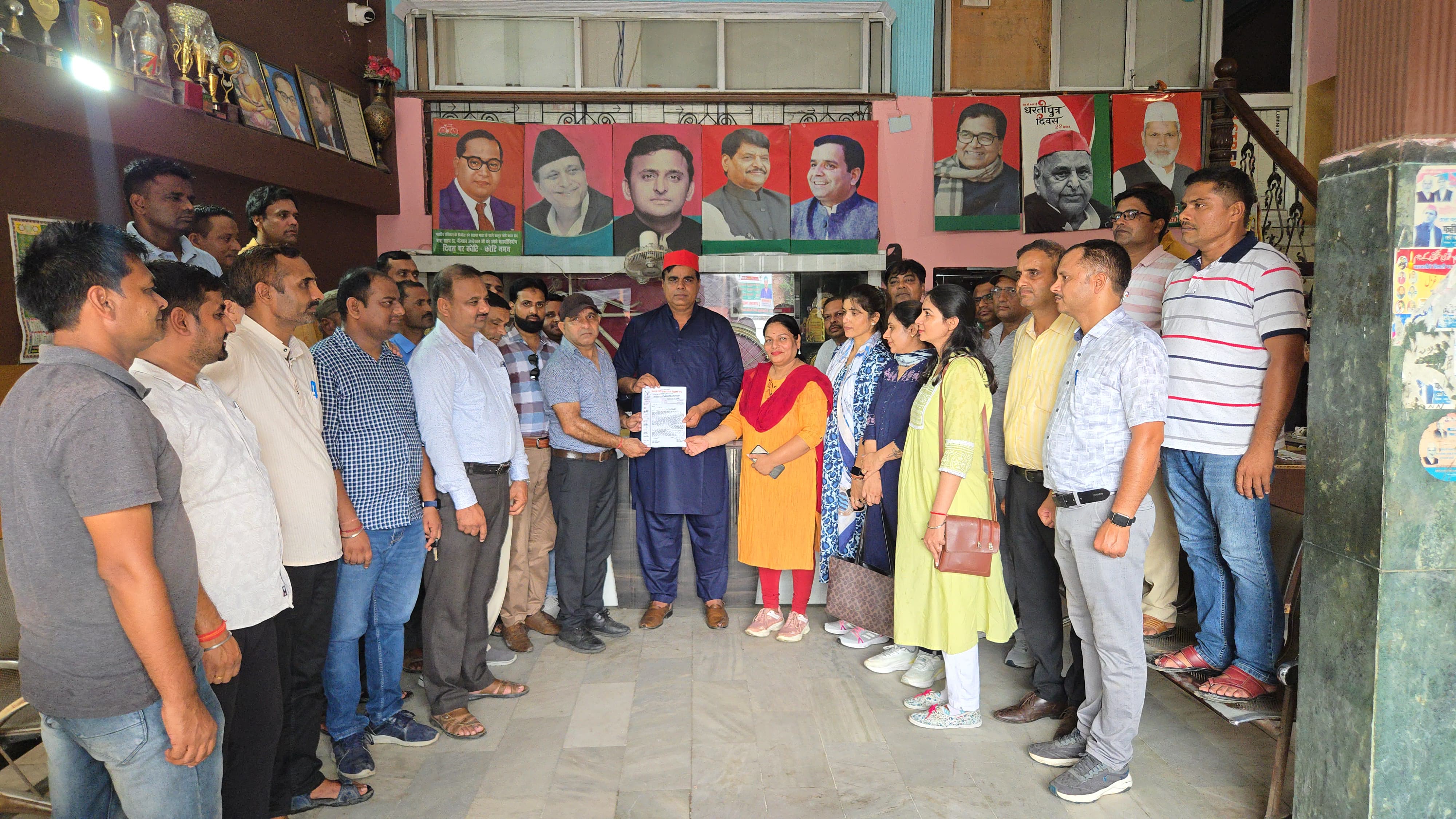 पेयरिंग के नाम पर स्कूलों के बंद करने पर उत्तर प्रदेशीय प्राथमिक शिक्षक संघ में उभरा रोष