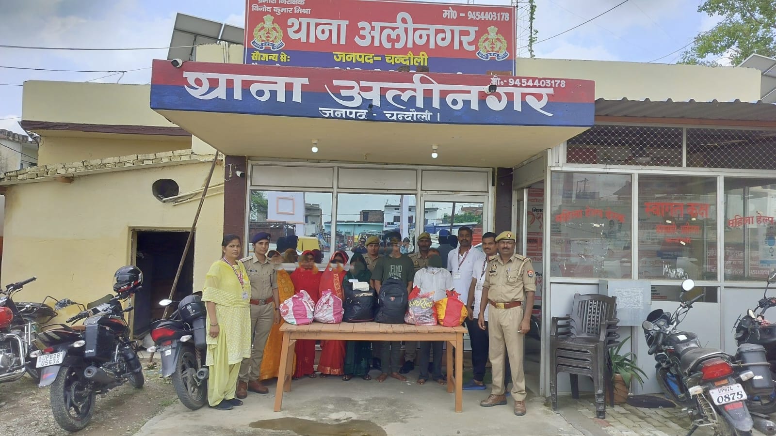 अलीनगर पुलिस की बड़ी कार्रवाई: 55 लीटर अवैध शराब के साथ 6 तस्कर गिरफ्तार, 10 लाख की बरामदगी