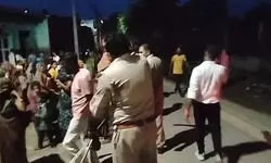 рдордереБрд░рд╛: рдкрдерд░рд╛рд╡, рдлрд╛рдпрд░рд┐рдВрдЧтАж рдЬрд╛рдЯрд╡ рдФрд░ рдард╛рдХреБрд░ рд╕рдорд╛рдЬ рдЖрдордиреЗ-рд╕рд╛рдордиреЗ; рдбреЗрд╣рд░реБрдЖ рдЧрд╛рдВрд╡ рдореЗрдВ рдмрд╡рд╛рд▓ рдХреА рдХрд╣рд╛рдиреА рдордереБрд░рд╛: рдкрдерд░рд╛рд╡, рдлрд╛рдпрд░рд┐рдВрдЧтАж рдЬрд╛рдЯрд╡ рдФрд░ рдард╛рдХреБрд░ рд╕рдорд╛рдЬ рдЖрдордиреЗ-рд╕рд╛рдордиреЗ; рдбреЗрд╣рд░реБрдЖ рдЧрд╛рдВрд╡ рдореЗрдВ рдмрд╡рд╛рд▓ рдХреА рдХрд╣рд╛рдиреА