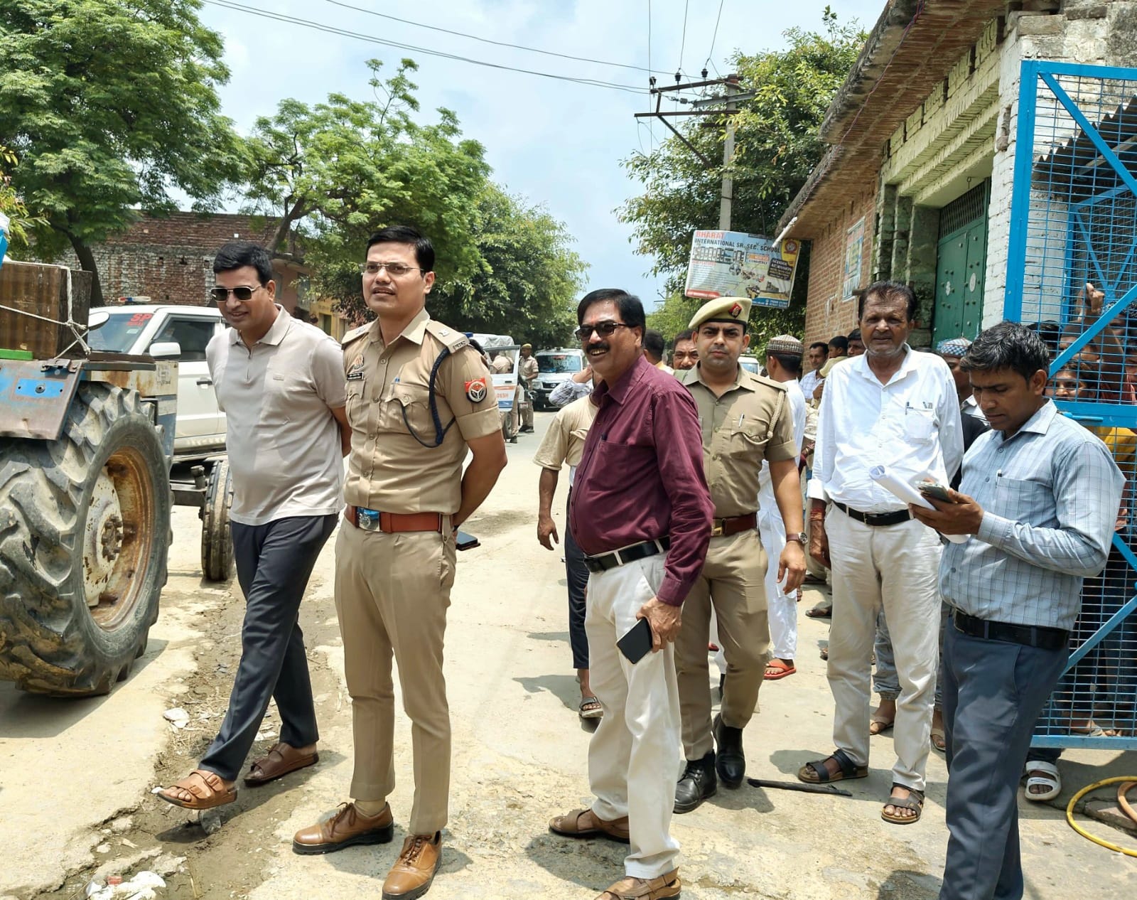 शहीदाने कर्बला की याद में निकले ताजियों के जुलूस, एसपी रूरल और एसडीएम ने किया क्षेत्र का भ्रमण शहीदाने कर्बला की याद में निकले ताजियों के जुलूस, एसपी रूरल और एसडीएम ने किया क्षेत्र का भ्रमण
