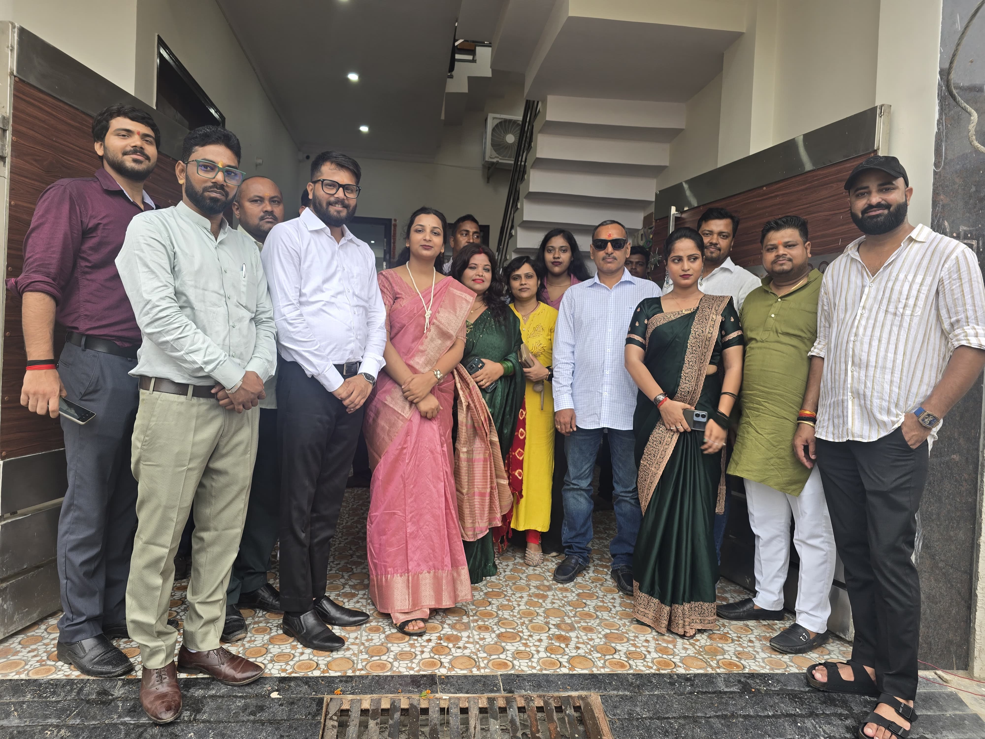 गोमतीनगर में गार्डन गंज टाउनशिप का शुभारंभ, अनूप राय ने किया कार्यालय उद्घाटन गोमतीनगर में गार्डन गंज टाउनशिप का शुभारंभ, अनूप राय ने किया कार्यालय उद्घाटन