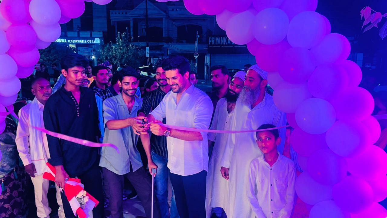 चलचित्र निर्माता सैयद अब्बास रिज़वी ने किया फ्लफ़ी हेवेन बेकरी का भव्य शुभारंभ