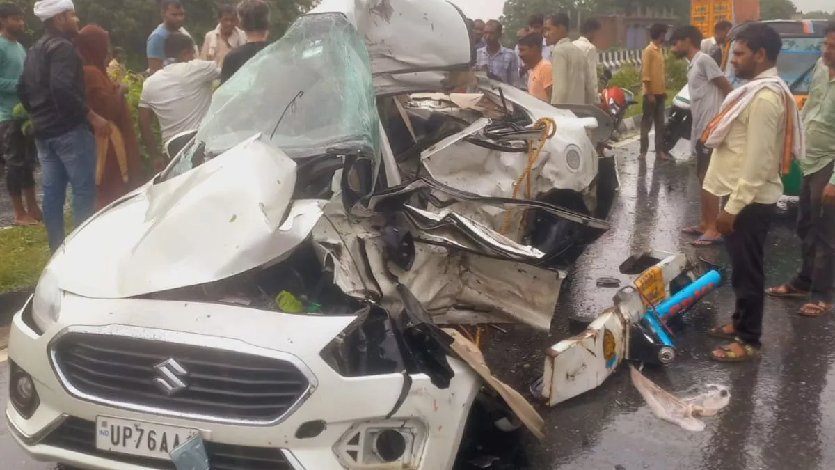 मैनपुरी में भीषण कार हादसा, एक ही परिवार के पांच लोगों की दर्दनाक मौत