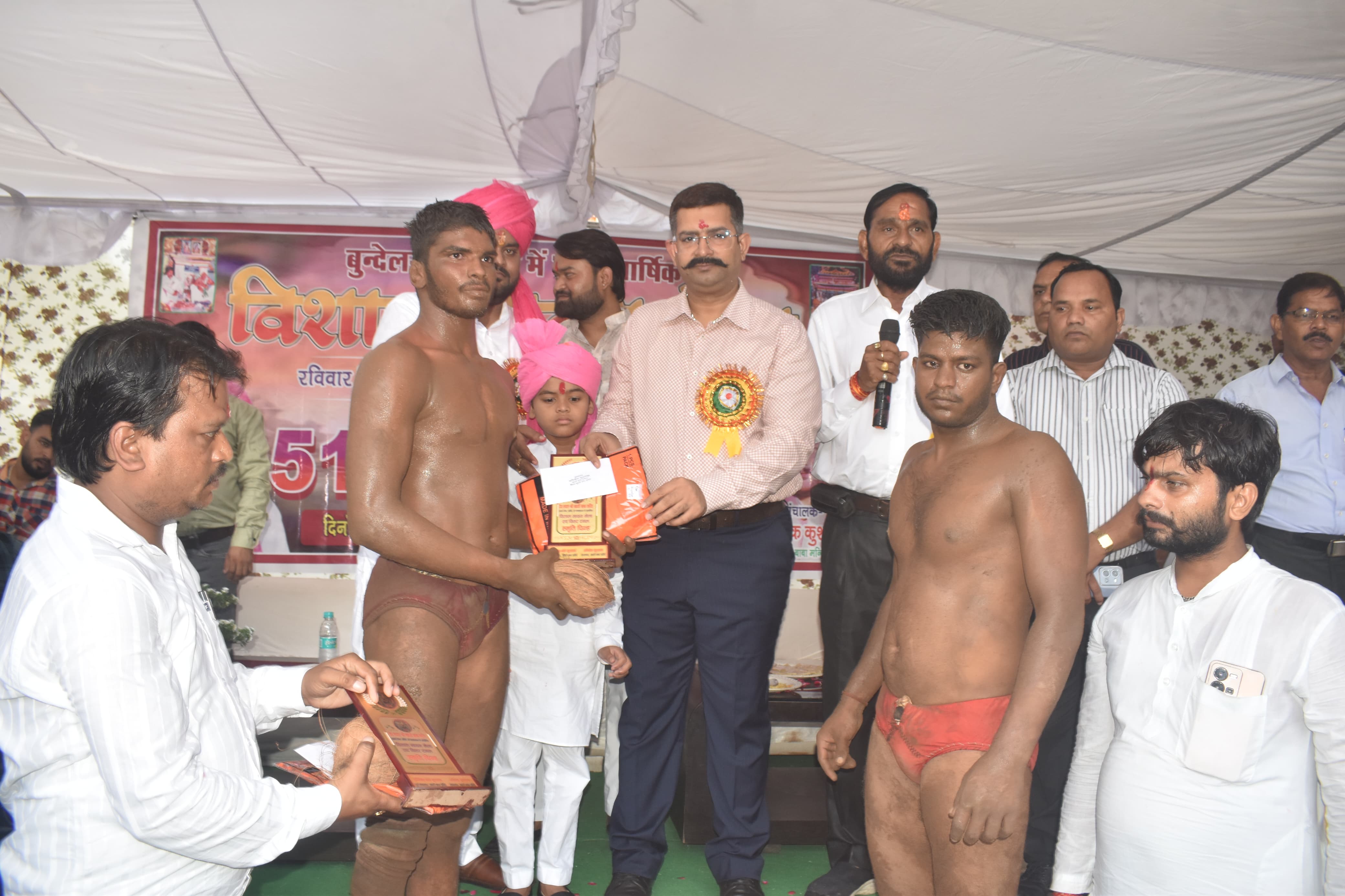 श्रवण मेले में दंगल का रोमांच, डीआईजी चौधरी ने किया शुभारंभ