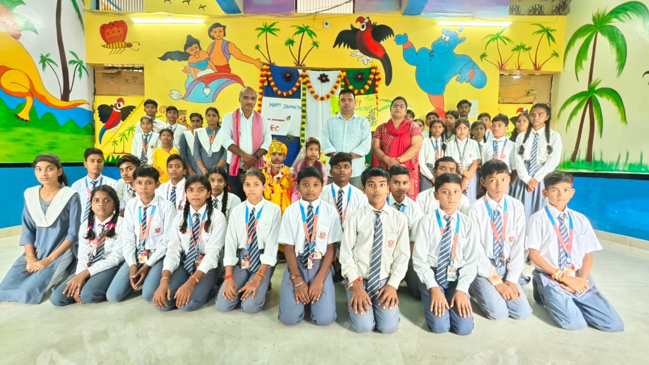 рдХрд╛рдирдкреБрд░ рд░реЛрдб рд╕реНрдерд┐рдд рдПрд╕.рдмреА. рд╕реНрдХреВрд▓, рдпрд╛рдХреВрддрдЧрдВрдЬ рдореЗрдВ рдЬрдиреНрдорд╛рд╖реНрдЯрдореА рдХрд╛ рднрд╡реНрдп рдЙрддреНрд╕рд╡ рдХрд╛рдирдкреБрд░ рд░реЛрдб рд╕реНрдерд┐рдд рдПрд╕.рдмреА. рд╕реНрдХреВрд▓, рдпрд╛рдХреВрддрдЧрдВрдЬ рдореЗрдВ рдЬрдиреНрдорд╛рд╖реНрдЯрдореА рдХрд╛ рднрд╡реНрдп рдЙрддреНрд╕рд╡