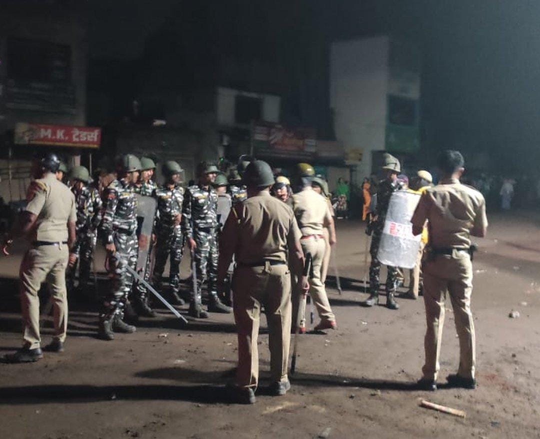 महाराष्ट्र : कोल्हापुर में फुटबॉल क्लब कार्यक्रम के दौरान सामुदायिक बवाल