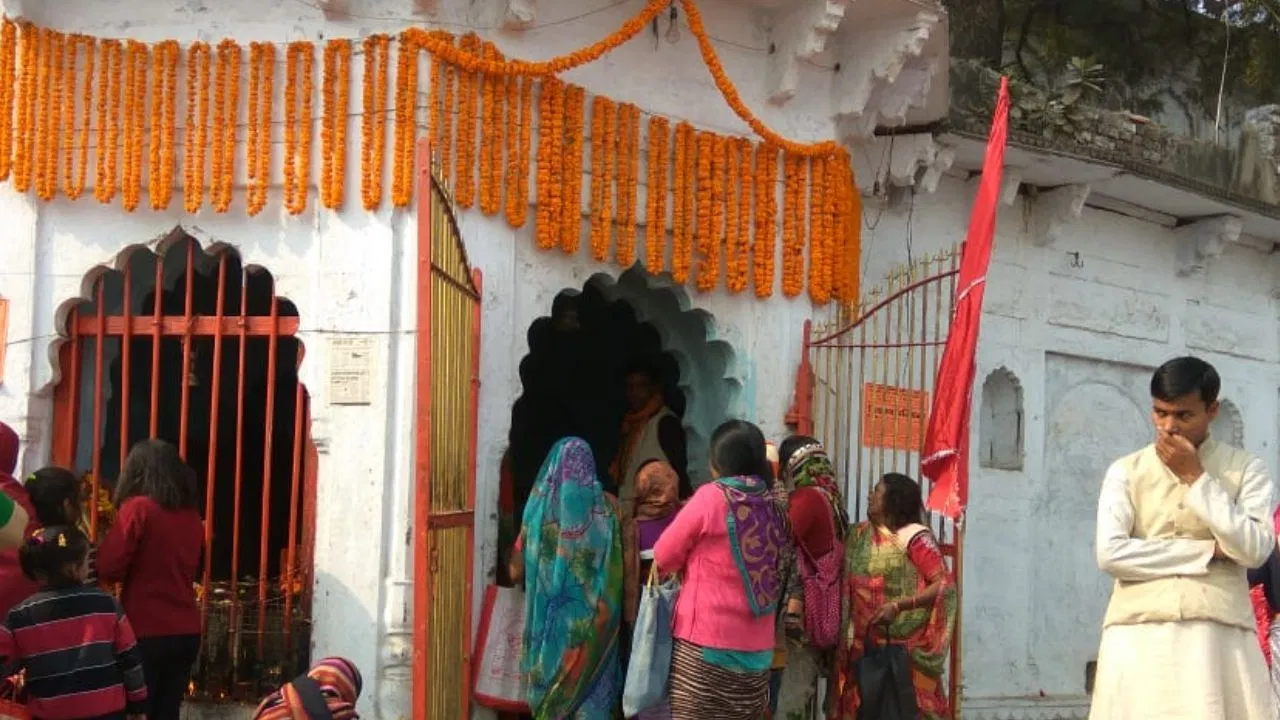 सृष्टि का पहला गणेश मंदिर, यहीं से गणेश आराधना की शुरुआत; दैत्यों से बचाने के लिए हुई थी स्थापना सृष्टि का पहला गणेश मंदिर, यहीं से गणेश आराधना की शुरुआत; दैत्यों से बचाने के लिए हुई थी स्थापना