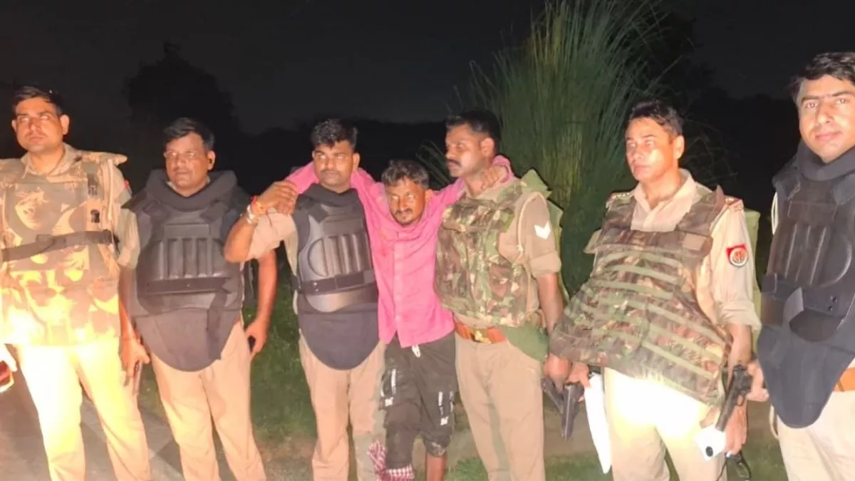 प्रयागराज: पुलिस मुठभेड़ में 25 हजार के इनामी को लगी गोली, चेकिंग के दौरान किया फायर