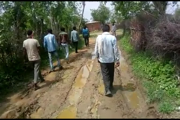 जंघई: 25 वर्षों से बदहाल चनेथू डीह-प्रयागपुर मार्ग बना ग्रामीणों की मुसीबत का कारण