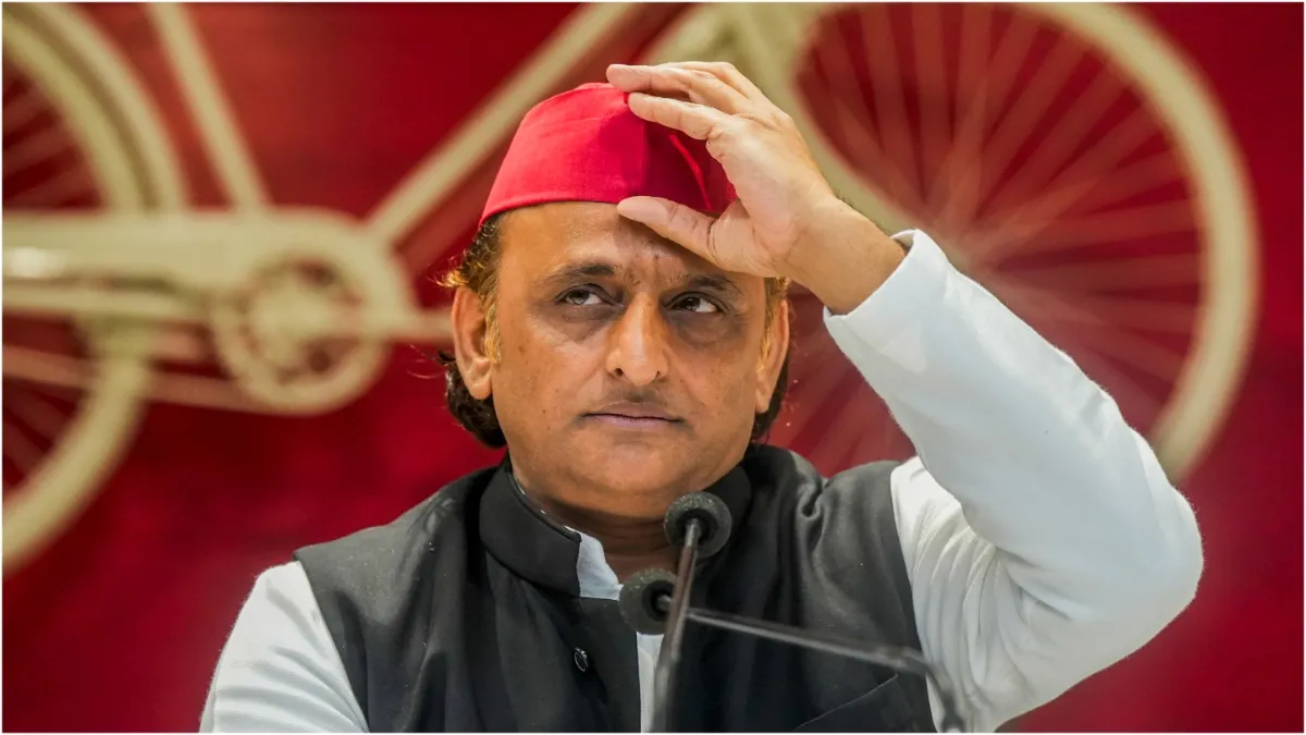 संभल रिपोर्ट के बाद सपा और भाजपा के बीच जुबानी जंग तेज, अखिलेश यादव ने कही ये बात संभल रिपोर्ट के बाद सपा और भाजपा के बीच जुबानी जंग तेज, अखिलेश यादव ने कही ये बात