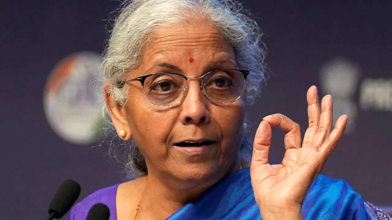 जीएसटी में व्यापक बदलाव, 140 करोड़ लोगों पर होगा सकारात्मक असर : वित्त मंत्री निर्मला सीतारमण जीएसटी में व्यापक बदलाव, 140 करोड़ लोगों पर होगा सकारात्मक असर : वित्त मंत्री निर्मला सीतारमण