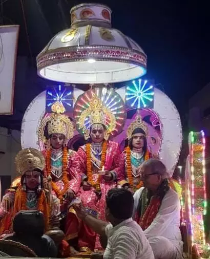 “राम जी की सवारी नगर में निकली , भव्य स्वागत के साथ रामलीला मैदान पहुंची