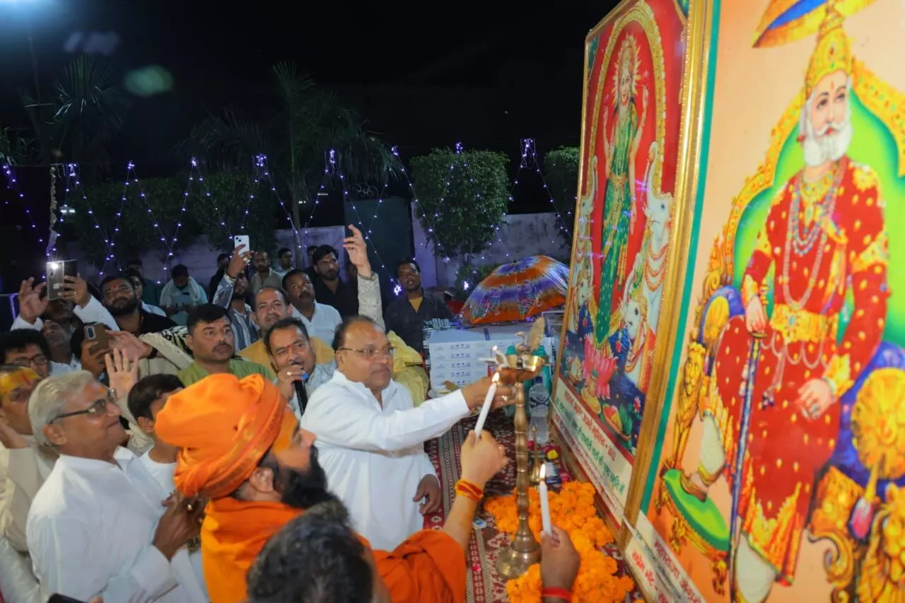 बलदेव में धूमधाम से मनाई गई महाराजा अग्रसेन जयंती
