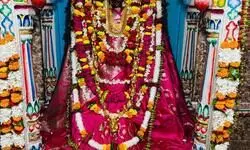 काशी में सिद्धिदात्री देवी के दर्शन को उमड़े भक्त, माता से मांगा सुख और स्वास्थ्य का वरदान काशी में सिद्धिदात्री देवी के दर्शन को उमड़े भक्त, माता से मांगा सुख और स्वास्थ्य का वरदान