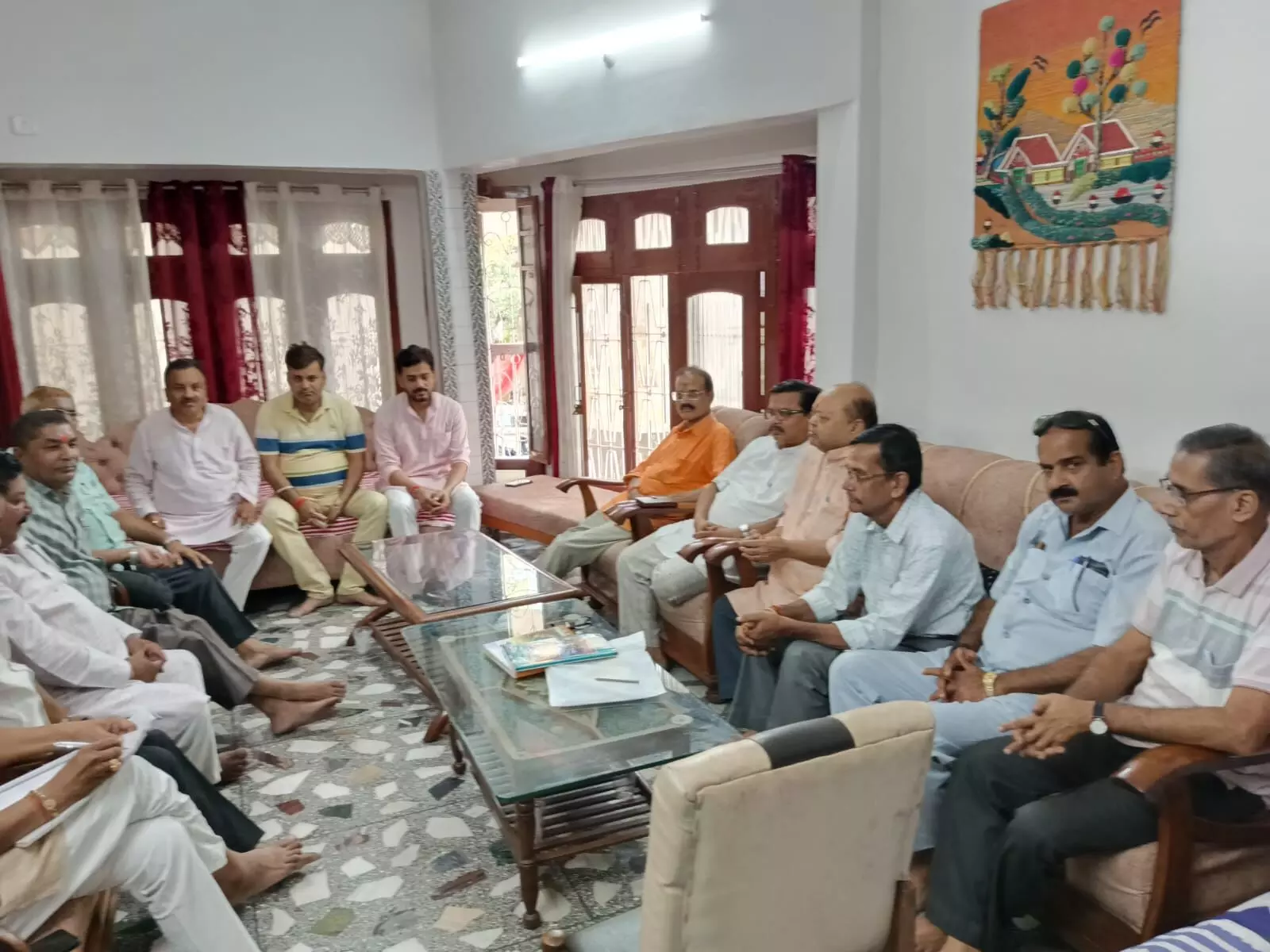 विसर्जन मार्गों की ड्रोन कैमरों से हो निगरानी,बन्द रहे मांस की दुकानें : सुदामा मिश्रा