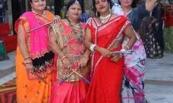 धूमधाम से मनाया गया डांडिया उत्सव