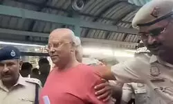 एसी में सोने और तरह-तरह के पकवान खाने वाले अय्याश बाबा चैतन्यानंद की तिहाड़ जेल में कैसी बीती पहली रात? एसी में सोने और तरह-तरह के पकवान खाने वाले अय्याश बाबा चैतन्यानंद की तिहाड़ जेल में कैसी बीती पहली रात?