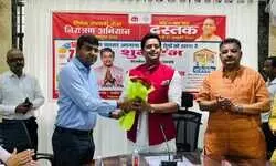 गोरखपुर में संचारी रोग नियंत्रण अभियान का शुभारंभ — सांसद रवि किशन ने दिखाई हरी झंडी, स्वच्छता की दिलाई शपथ