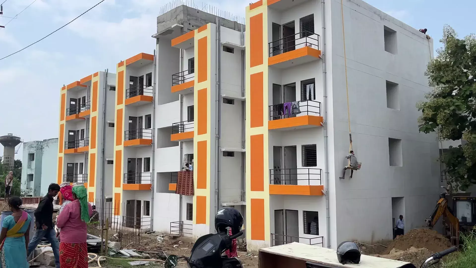 कभी था मुख्तार अंसारी का कब्जा, अब योगी ने पॉश इलाके में बनवा दिए 72 फ्लैट्स, जानें इसकी कीमत