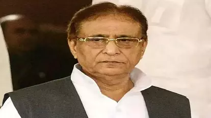 रामपुर के दिग्गज नेता आजम खान की तबीयत बिगड़ी, दिल्ली के निजी अस्पताल में भर्ती, अदालत में पेशी टली रामपुर के दिग्गज नेता आजम खान की तबीयत बिगड़ी, दिल्ली के निजी अस्पताल में भर्ती, अदालत में पेशी टली