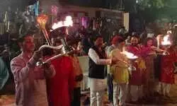 अयोध्या में मां सरयू की नित्य आरती का शुभारंभ अयोध्या में मां सरयू की नित्य आरती का शुभारंभ