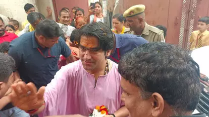 वाराणसी में आचार्य धीरेन्द्र शास्त्री का प्रखर संदेश: “जातिवाद नहीं, राष्ट्रवाद चाहिए ,अब समय है हिंदू एकता और सांस्कृतिक जागरण का” वाराणसी में आचार्य धीरेन्द्र शास्त्री का प्रखर संदेश: “जातिवाद नहीं, राष्ट्रवाद चाहिए ,अब समय है हिंदू एकता और सांस्कृतिक जागरण का”