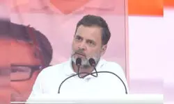 पीएम मोदी वोट के लिए स्टेज पर नाच भी सकते हैं... बिहार चुनाव के दौरान राहुल गांधी का विवादित बयान