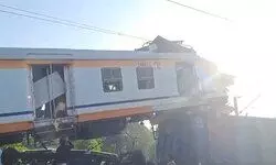 рдЫрддреНрддреАрд╕рдЧрдврд╝ рдореЗрдВ рдмрдбрд╝рд╛ рд░реЗрд▓ рд╣рд╛рджрд╕рд╛, рдорд╛рд▓рдЧрд╛рдбрд╝реА рдХреЗ рдКрдкрд░ рдЪрдврд╝реА рдкреИрд╕реЗрдВрдЬрд░ рдЯреНрд░реЗрди, 6 рдпрд╛рддреНрд░рд┐рдпреЛрдВ рдХреА рдореМрдд-рджрд░реНрдЬрдирднрд░ рдШрд╛рдпрд▓ рдЫрддреНрддреАрд╕рдЧрдврд╝ рдореЗрдВ рдмрдбрд╝рд╛ рд░реЗрд▓ рд╣рд╛рджрд╕рд╛, рдорд╛рд▓рдЧрд╛рдбрд╝реА рдХреЗ рдКрдкрд░ рдЪрдврд╝реА рдкреИрд╕реЗрдВрдЬрд░ рдЯреНрд░реЗрди, 6 рдпрд╛рддреНрд░рд┐рдпреЛрдВ рдХреА рдореМрдд-рджрд░реНрдЬрдирднрд░ рдШрд╛рдпрд▓