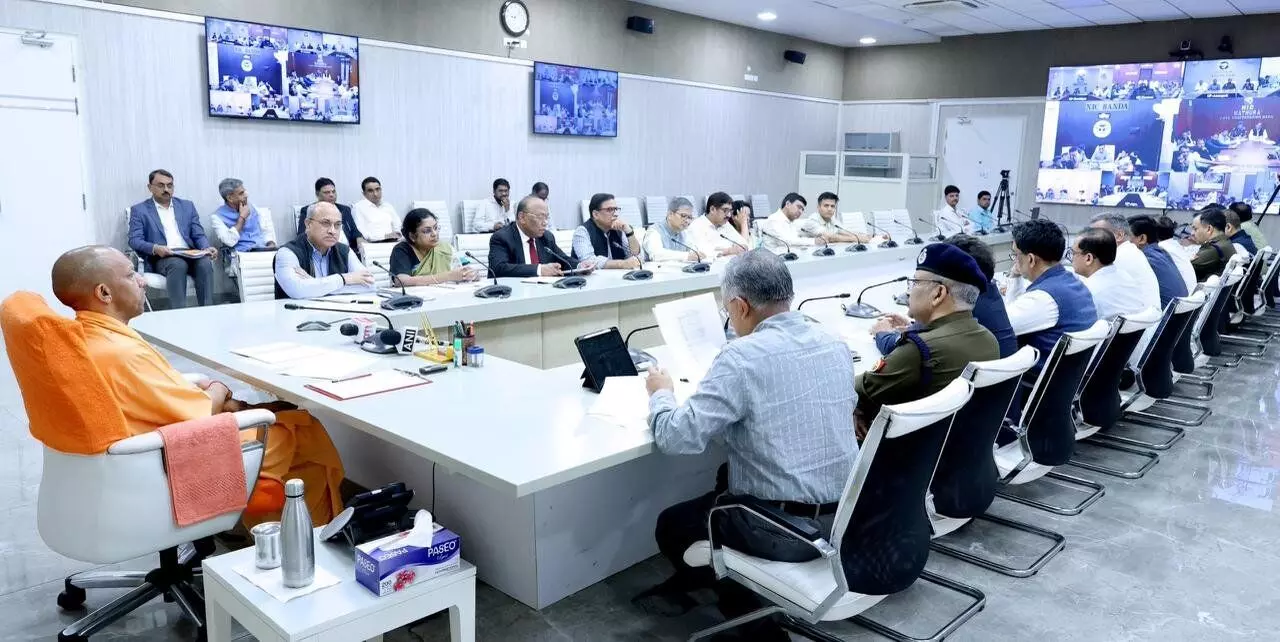 कार्तिक पूर्णिमा व देव दीपावली की तैयारियों पर फोकस, श्रद्धालुओं की सुरक्षा को लेकर योगी का निर्देश