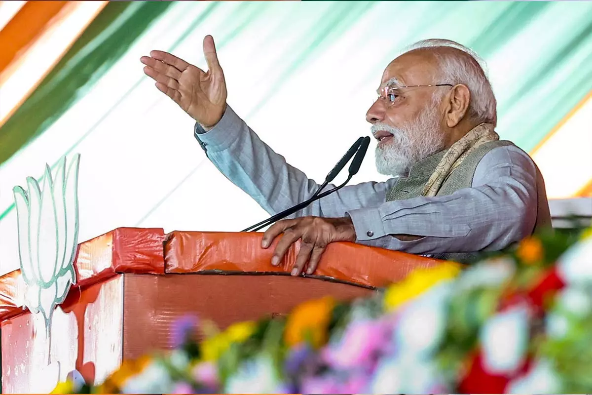 बिहार चुनाव : आस्था और संस्कृति पर पीएम मोदी का पलटवार, कहा- कांग्रेस-आरजेडी को न सुरक्षा की चिंता, न संस्कृति का सम्मान बिहार चुनाव : आस्था और संस्कृति पर पीएम मोदी का पलटवार, कहा- कांग्रेस-आरजेडी को न सुरक्षा की चिंता, न संस्कृति का सम्मान