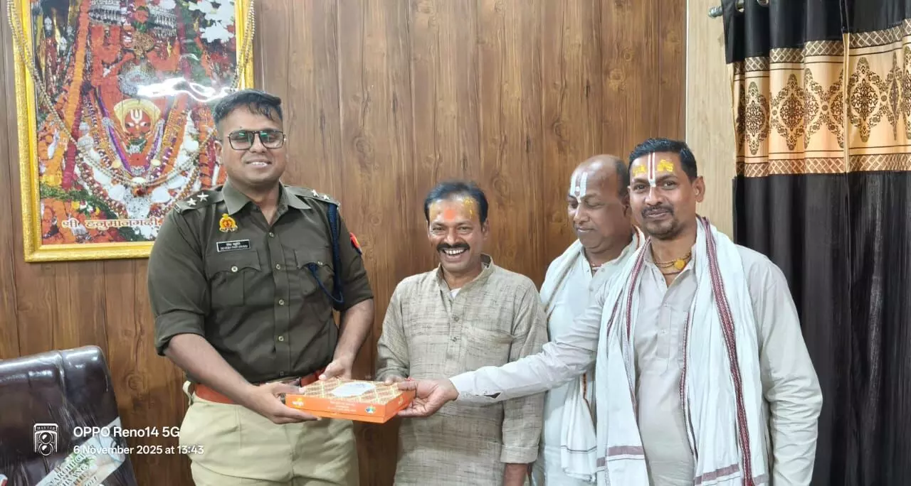 कार्तिक पूर्णिमा मेला सकुशल संपन्न, क्षेत्राधिकारी का पुरोहित समाज ने किया भव्य स्वागत-सम्मान कार्तिक पूर्णिमा मेला सकुशल संपन्न, क्षेत्राधिकारी का पुरोहित समाज ने किया भव्य स्वागत-सम्मान