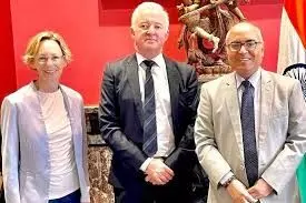 आयरलैंड में भारत के राजदूत अखिलेश मिश्रा ने राष्ट्रपति माइकल डी. हिगिंस से की सौहार्दपूर्ण शिष्टाचार भेंट आयरलैंड में भारत के राजदूत अखिलेश मिश्रा ने राष्ट्रपति माइकल डी. हिगिंस से की सौहार्दपूर्ण शिष्टाचार भेंट