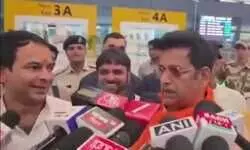 तेज प्रताप यादव को Y+ सुरक्षा मिलने के बाद राजनीतिक हलचल तेज, रवि किशन संग मुलाकातों ने बढ़ाई अटकलें — क्या भाजपा में शामिल होंगे लालू के बड़े बेटे?