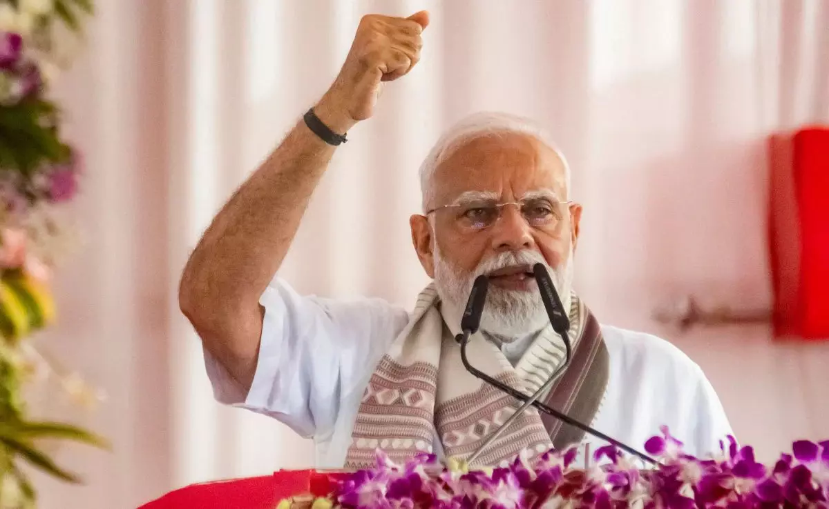 दिल्ली ब्लास्ट पर बढ़ा सियासी घमासान — 50 घंटे बाद मोदी सरकार ने माना आतंकी हमला, विपक्ष ने उठाए सुरक्षा एजेंसियों पर गंभीर सवाल