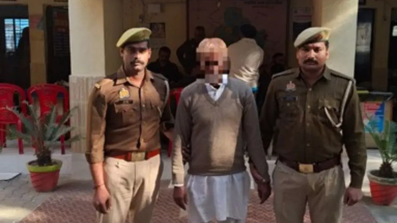 बिजनौर में 67 साल के बुजुर्ग शाहिद ने मासूम से किया रेप बिजनौर में 67 साल के बुजुर्ग शाहिद ने मासूम से किया रेप