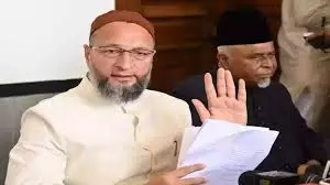 दिल्ली धमाके पर ओवैसी का वार : “मुसलमानों को दूसरे दर्जे का नागरिक मत समझिए”, लाल किले ब्लास्ट के बाद सियासत गरमाया दिल्ली धमाके पर ओवैसी का वार : “मुसलमानों को दूसरे दर्जे का नागरिक मत समझिए”, लाल किले ब्लास्ट के बाद सियासत गरमाया