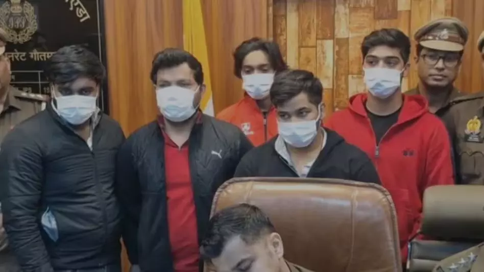 ग्रेटर नोएडा में अवैध हथियार सप्लाई करने वाला गैंग गिरफ्तार, बड़ी मात्रा में हथियार बरामद