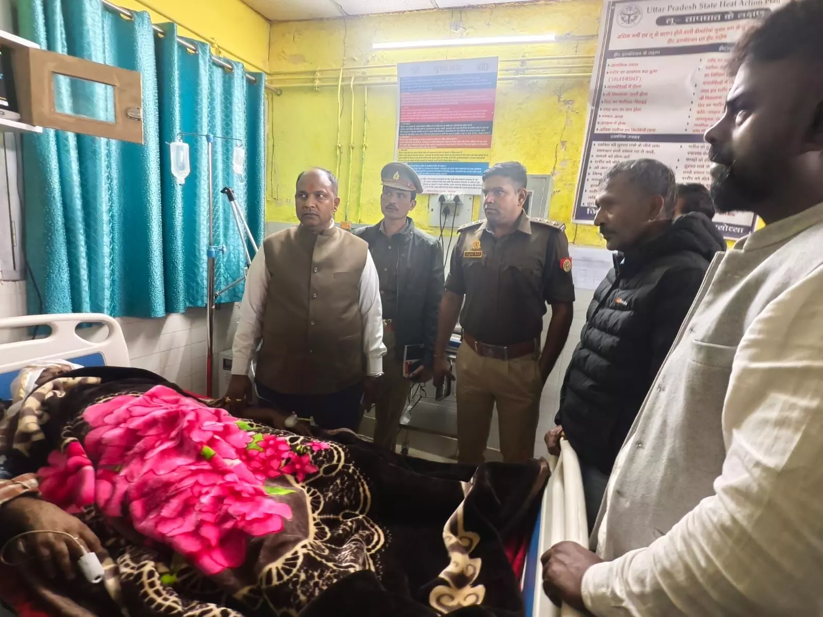 हिन्दुस्तान अखबार के पत्रकार राममूर्ति यादव पर जानलेवा हमला हिन्दुस्तान अखबार के पत्रकार राममूर्ति यादव पर जानलेवा हमला