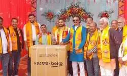 अथर्व ग्रीन भारत पेट्रोलियम टंकी की ओर से उपभोक्ताओं को वितरित किया गया उपहार