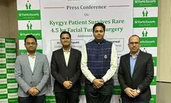 फोर्टिस एस्कॉर्ट्स, ओखला के डॉक्टरों ने किर्गिस्तान के मरीज के चेहरे से फुटबॉल के आकार का 4.5 किलोग्राम कैंसरग्रस्त ट्यूमर सफलतापूर्वक निकाला