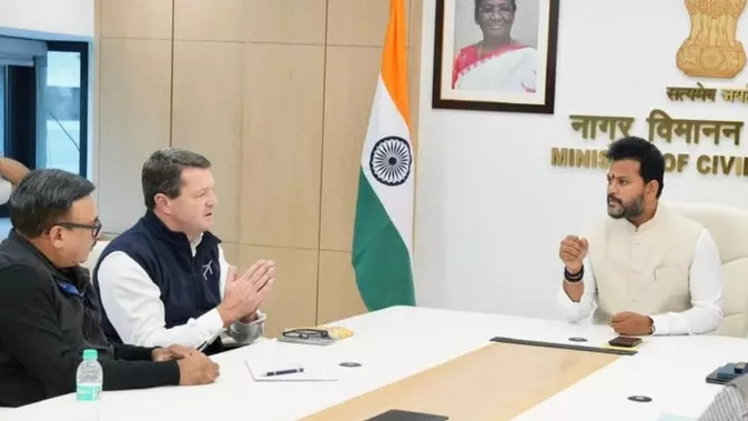 सरकार का इंडिगो पर कड़ा एक्शन; एयरलाइन की उड़ानों में 10% की कटौती, सीईओ बोले- हमें माफ कर दो सरकार का इंडिगो पर कड़ा एक्शन; एयरलाइन की उड़ानों में 10% की कटौती, सीईओ बोले- हमें माफ कर दो