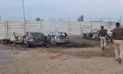 рд╣рдиреБрдорд╛рдирдЧрдврд╝ рдореЗрдВ рдПрдереЗрдиреЙрд▓ рдлреИрдХреНрдЯреНрд░реА рдХреЛ рд▓реЗрдХрд░ рдмрдбрд╝рд╛ рдмрд╡рд╛рд▓ : 16 рд╡рд╛рд╣рди рдлреВрдВрдХреЗ, рд▓рд╛рдареАрдЪрд╛рд░реНрдЬ рдореЗрдВ рд╡рд┐рдзрд╛рдпрдХ рд╕рд╣рд┐рдд рдХрдИ рдШрд╛рдпрд▓ рд╣рдиреБрдорд╛рдирдЧрдврд╝ рдореЗрдВ рдПрдереЗрдиреЙрд▓ рдлреИрдХреНрдЯреНрд░реА рдХреЛ рд▓реЗрдХрд░ рдмрдбрд╝рд╛ рдмрд╡рд╛рд▓ : 16 рд╡рд╛рд╣рди рдлреВрдВрдХреЗ, рд▓рд╛рдареАрдЪрд╛рд░реНрдЬ рдореЗрдВ рд╡рд┐рдзрд╛рдпрдХ рд╕рд╣рд┐рдд рдХрдИ рдШрд╛рдпрд▓